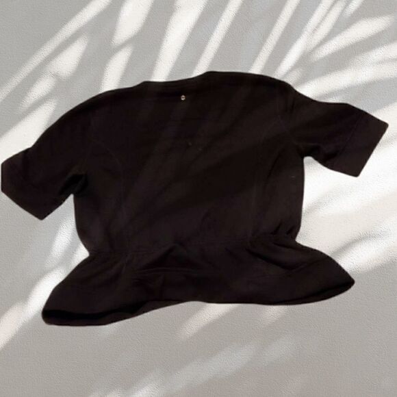 Size 4 Black Rare Lululemon Peplum Pullover - Picture 5 of 5